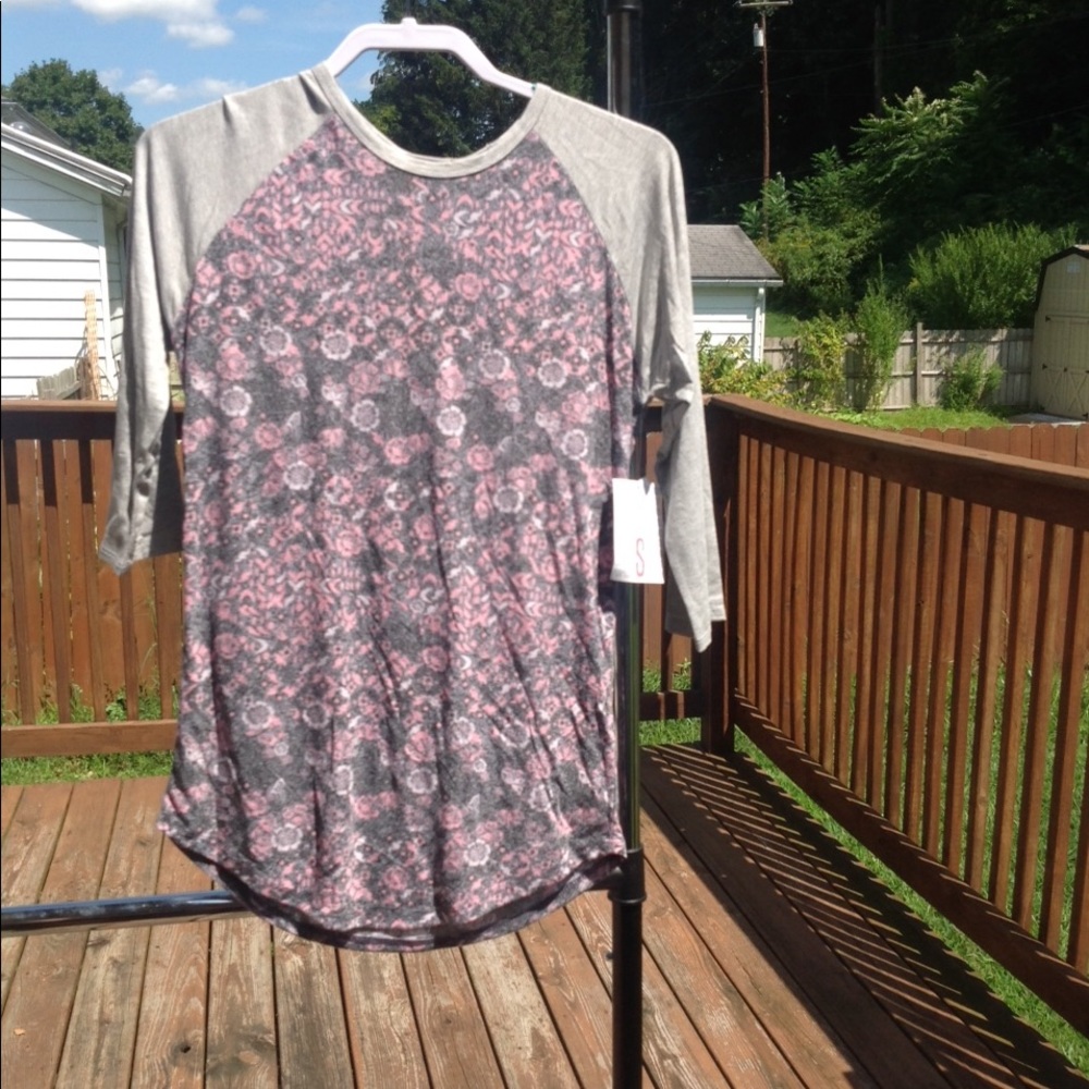 Lularoe Randy Shirt